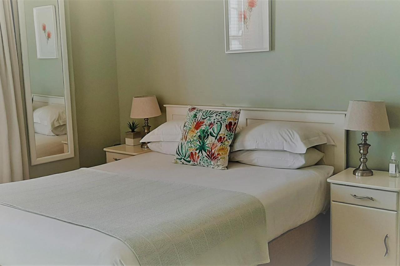 The Greenhouse Guesthouse ケープタウン エクステリア 写真